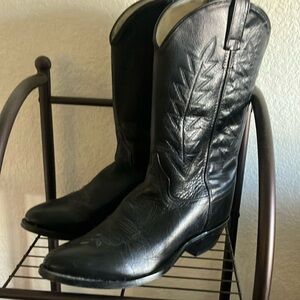 Womens BLACK LEATHER BOOTS SIZE 9